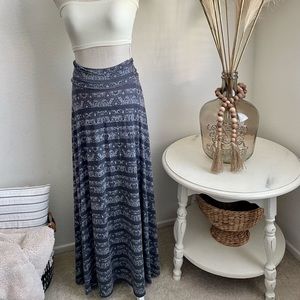 Athleta Gray Printed Convertible Maxi Skirt